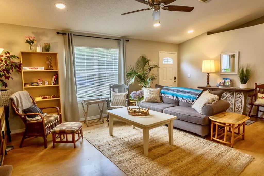 Life'S A Breeze - Updated 3Br 5Min To Pcola Beach Gulf Breeze Exterior photo